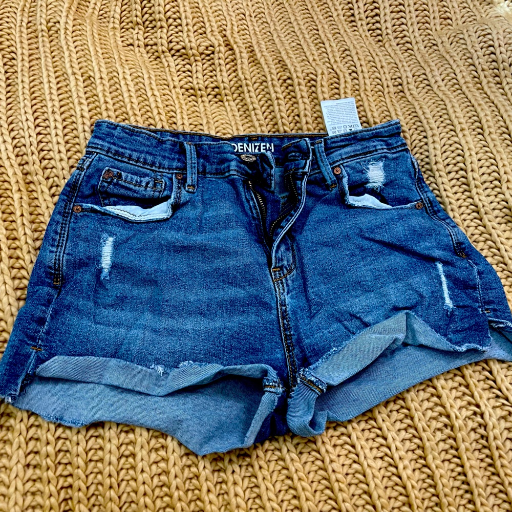 Brand new never worn but no tags. Fit too small.